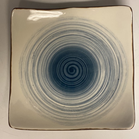 Euro Ceramics Inc Square Dinner Plates Set of Two 10.5”D - Picture 13 of 17